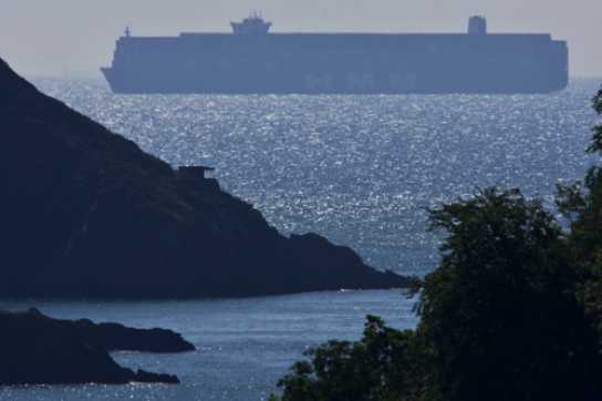 03 June 2022 - 09-22-42

---------------------
Container ship HMM Gdansk passes dartmouth